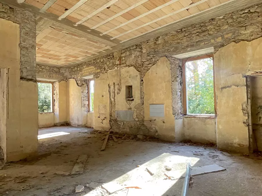 Immagine 54 di Palazzo in vendita  in Frazione Marino del Tronto a Ascoli Piceno