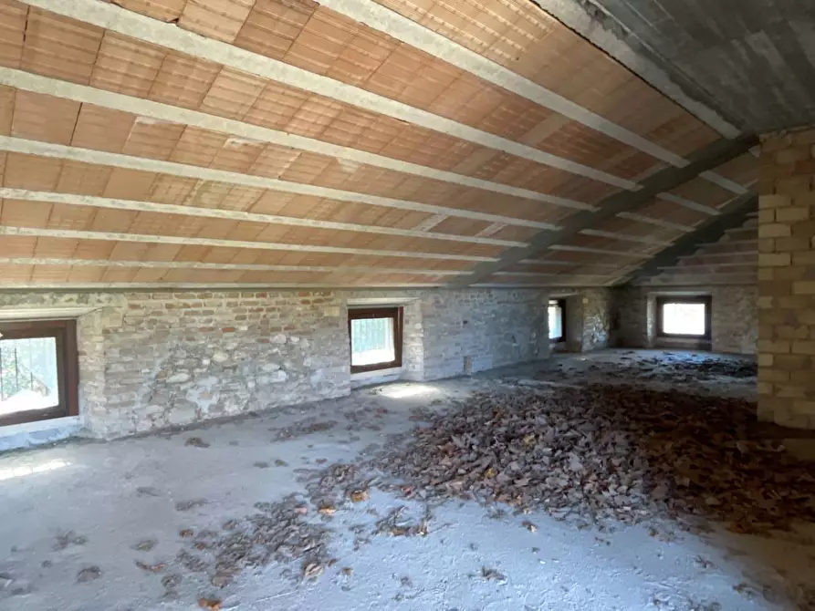 Immagine 62 di Palazzo in vendita  in Frazione Marino del Tronto a Ascoli Piceno