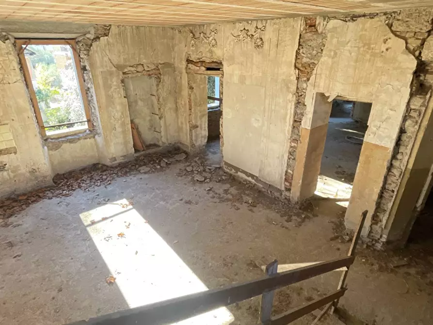 Immagine 67 di Palazzo in vendita  in Frazione Marino del Tronto a Ascoli Piceno