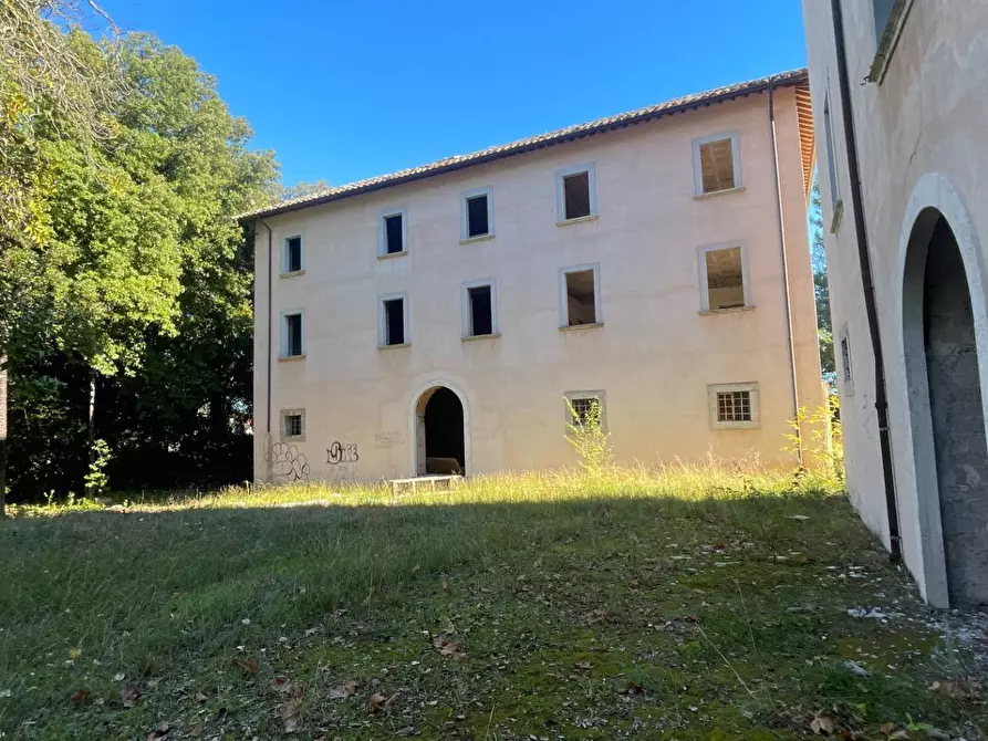 Immagine 71 di Palazzo in vendita  in Frazione Marino del Tronto a Ascoli Piceno