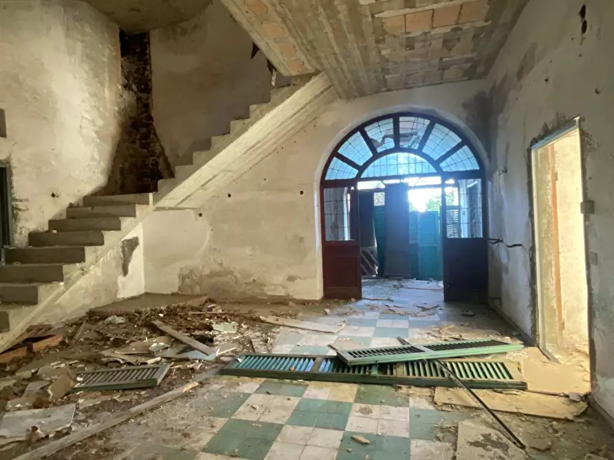 Immagine 75 di Palazzo in vendita  in Frazione Marino del Tronto a Ascoli Piceno