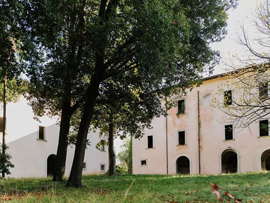 Immagine 76 di Palazzo in vendita  in Frazione Marino del Tronto a Ascoli Piceno