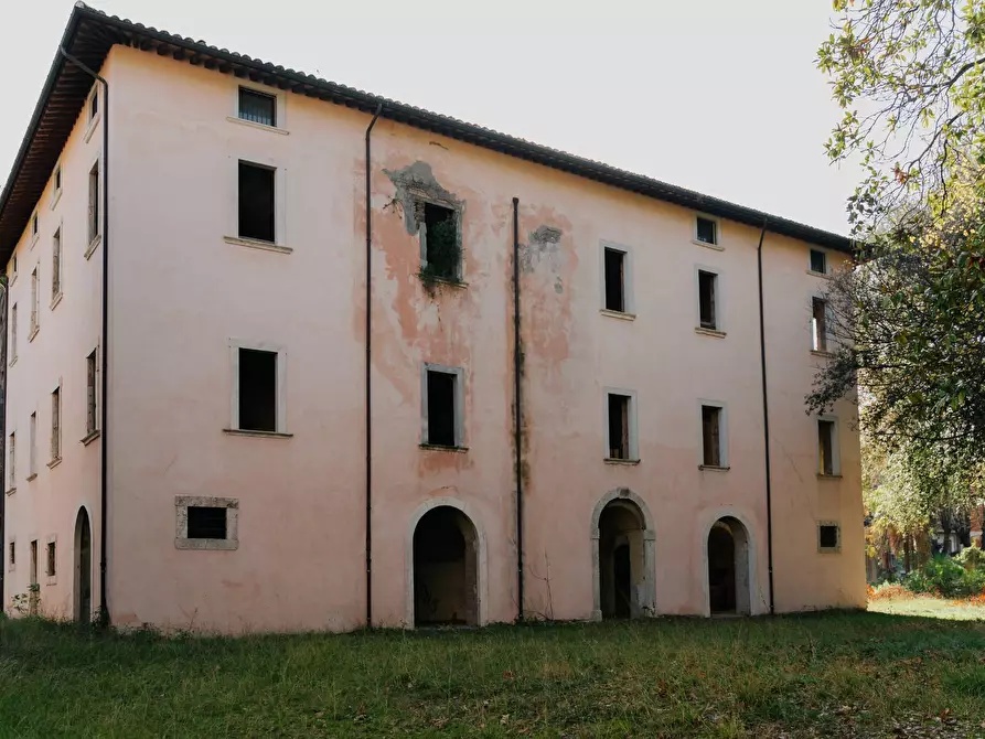 Immagine 78 di Palazzo in vendita  in Frazione Marino del Tronto a Ascoli Piceno