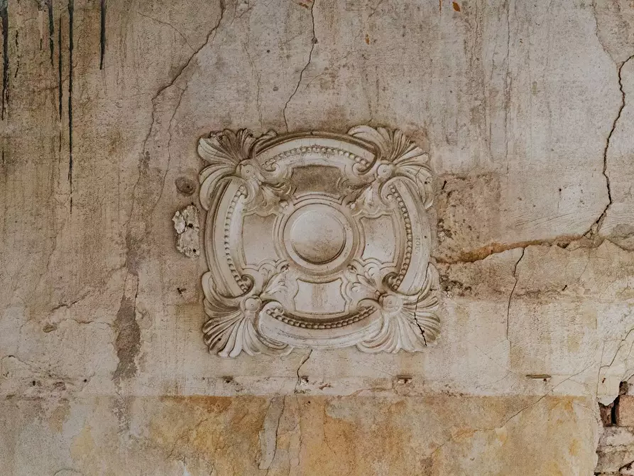 Immagine 87 di Palazzo in vendita  in Frazione Marino del Tronto a Ascoli Piceno