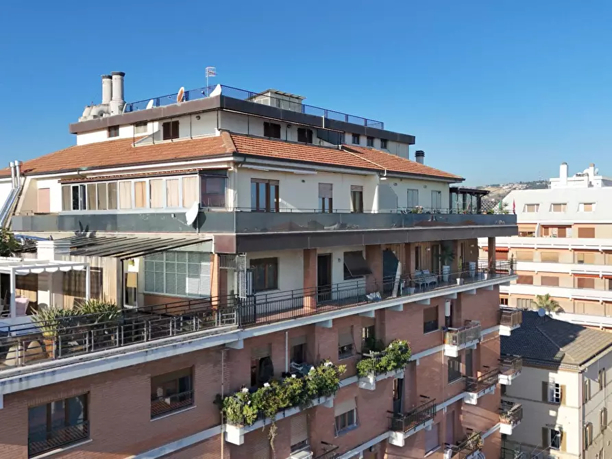 Immagine 1 di Appartamento in vendita  in Via Giovanni da Procida 3 a San Benedetto Del Tronto