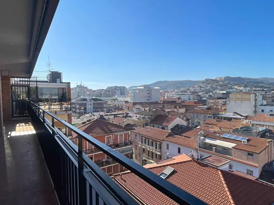 Immagine 38 di Appartamento in vendita  in Via Giovanni da Procida 3 a San Benedetto Del Tronto