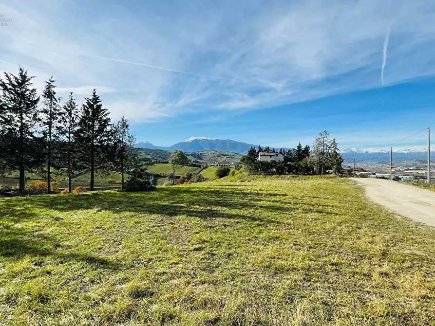Immagine 16 di Rustico / casale in vendita  in Contrada Tronto snc a Ancarano
