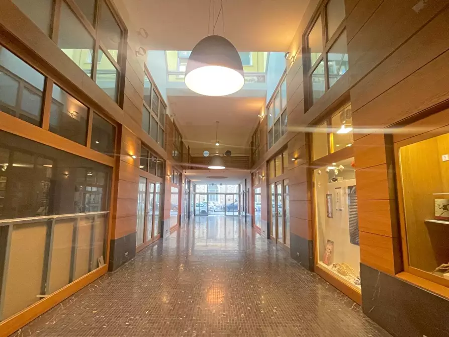 Immagine 13 di Locale commerciale in affitto  in Via XX Settembre 34 a San Benedetto Del Tronto