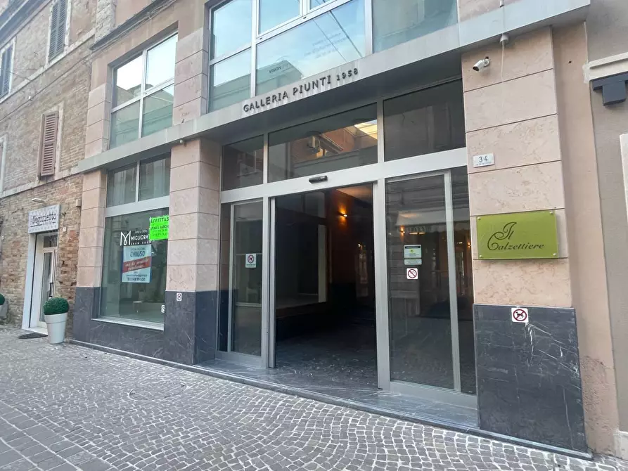 Immagine 16 di Locale commerciale in affitto  in Via XX Settembre 34 a San Benedetto Del Tronto