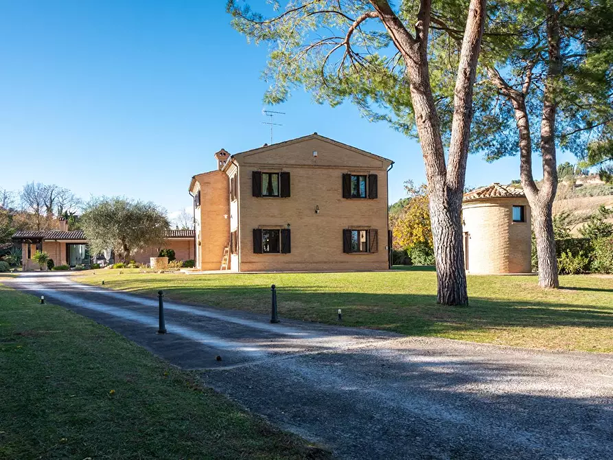 Immagine 33 di Rustico / casale in vendita  in CONTRADA GRAZIE 12 a Civitanova Marche