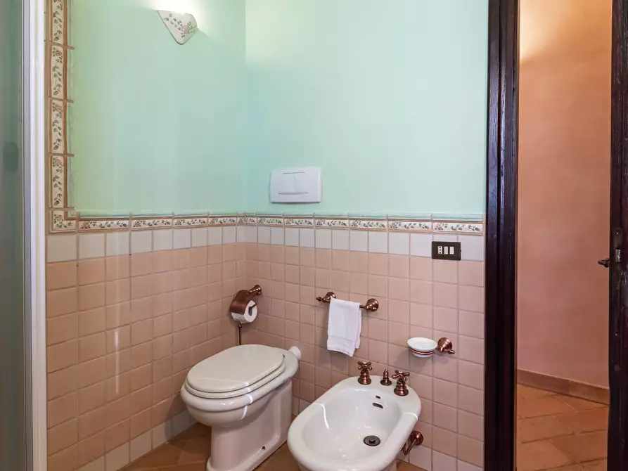 Immagine 83 di Rustico / casale in vendita  in CONTRADA GRAZIE 12 a Civitanova Marche