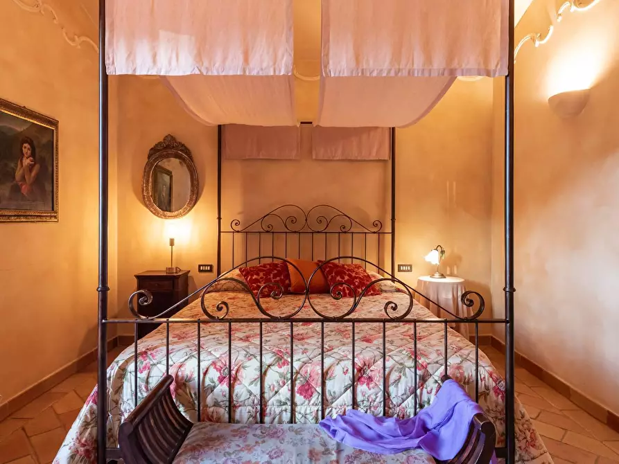 Immagine 101 di Rustico / casale in vendita  in CONTRADA GRAZIE 12 a Civitanova Marche