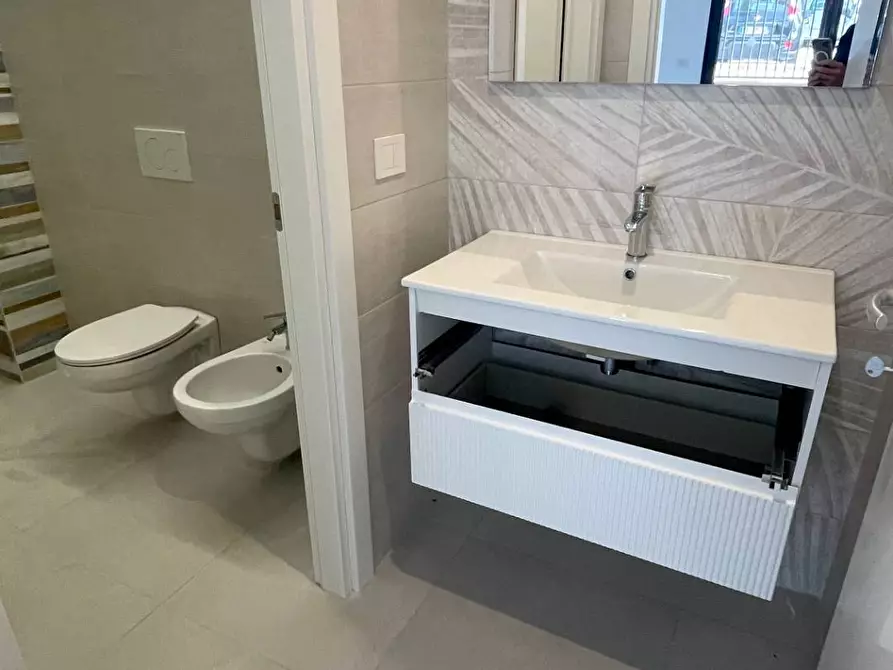 Immagine 11 di Appartamento in vendita  in Via Silvio Pellico 134 a San Benedetto Del Tronto