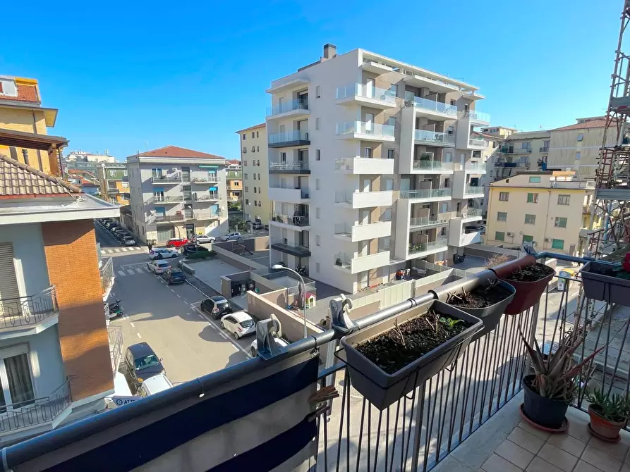 Immagine 30 di Appartamento in vendita  in Via Voltattorni 32 a San Benedetto Del Tronto