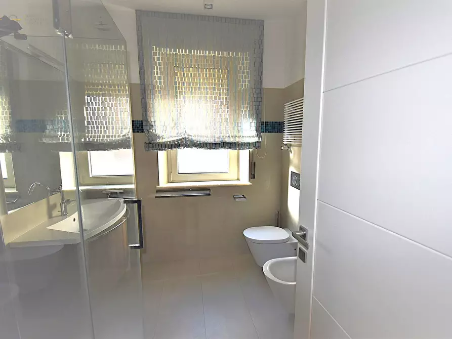 Immagine 12 di Appartamento in vendita  in Via Indipendenza a San Benedetto Del Tronto
