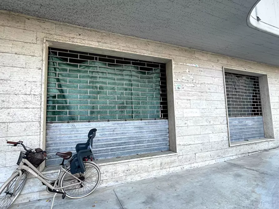 Immagine 18 di Laboratorio in vendita  in Via P.S. Damiani 8 a San Benedetto Del Tronto