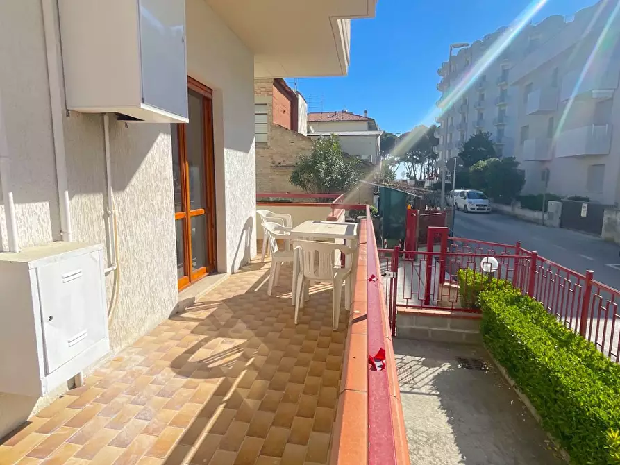Immagine 16 di Appartamento in vendita  in Via Emilia 12 a Alba Adriatica