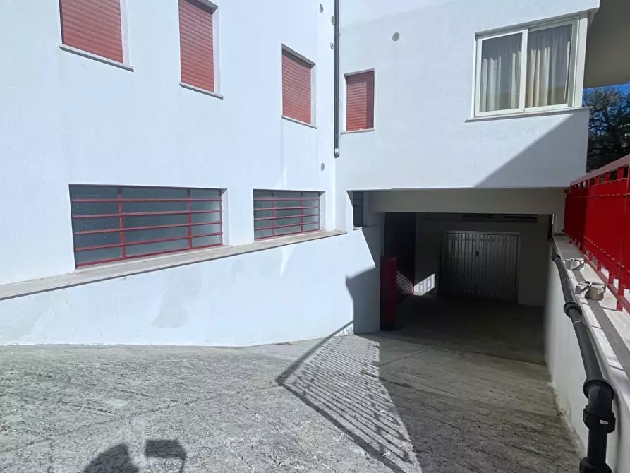 Immagine 25 di Appartamento in vendita  in Via Emilia 12 a Alba Adriatica