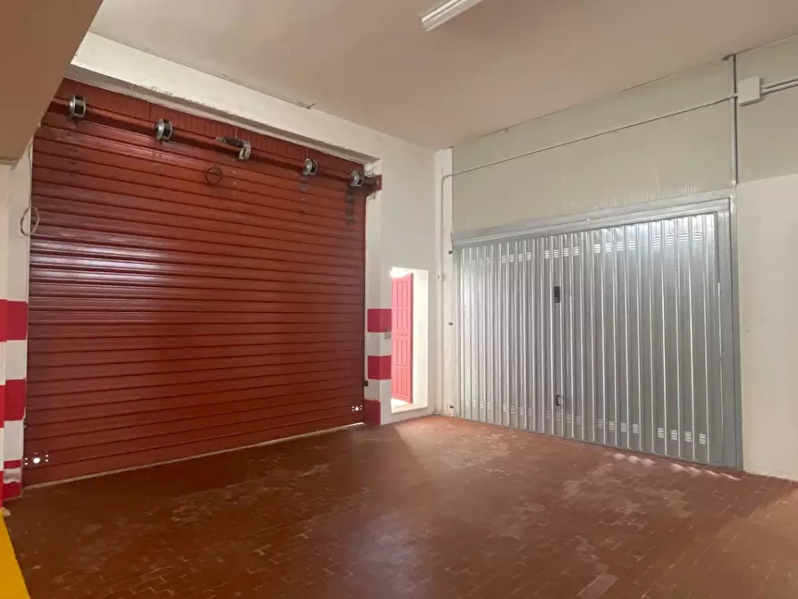 Immagine 38 di Appartamento in vendita  in Via Emilia 12 a Alba Adriatica