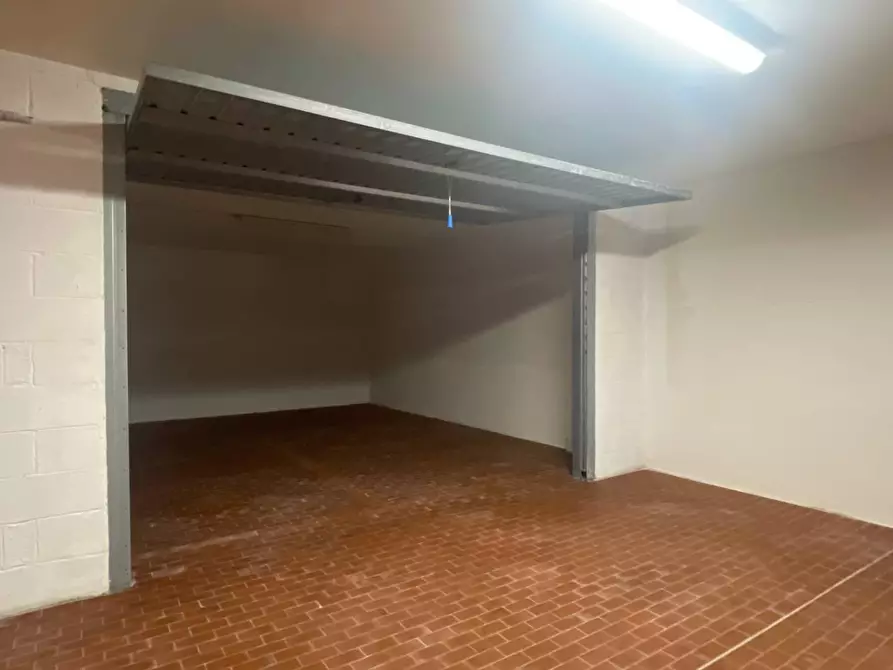 Immagine 29 di Appartamento in vendita  in Via Emilia 12 a Alba Adriatica