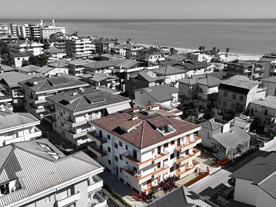 Immagine 58 di Appartamento in vendita  in Via Emilia 12 a Alba Adriatica