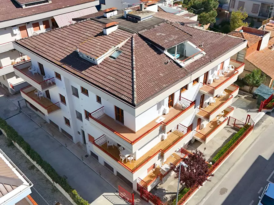 Immagine 44 di Appartamento in vendita  in Via Emilia 12 a Alba Adriatica