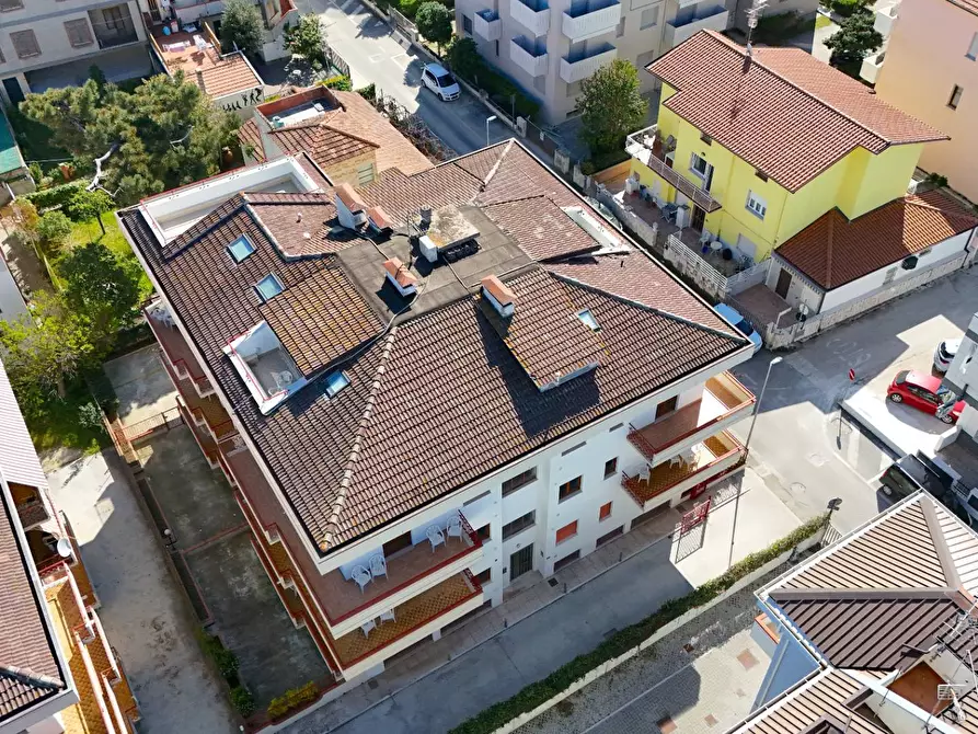 Immagine 45 di Appartamento in vendita  in Via Emilia 12 a Alba Adriatica