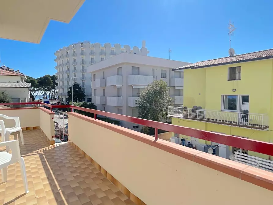 Immagine 57 di Appartamento in vendita  in Via Emilia 12 a Alba Adriatica