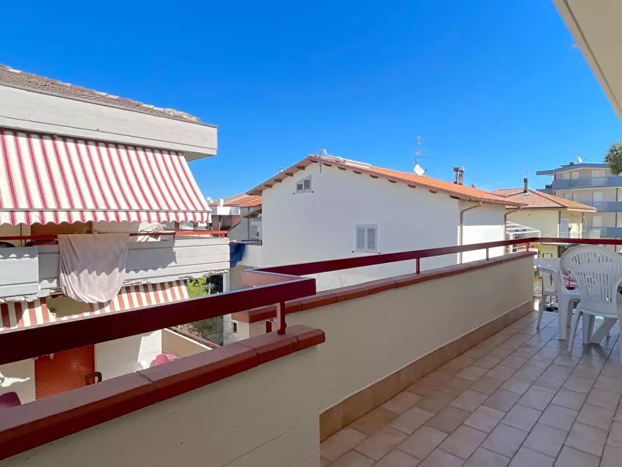 Immagine 5 di Appartamento in vendita  in Via Emilia 12 a Alba Adriatica