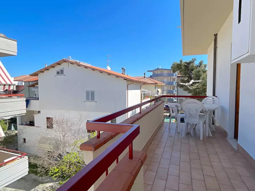 Immagine 11 di Appartamento in vendita  in Via Emilia 12 a Alba Adriatica
