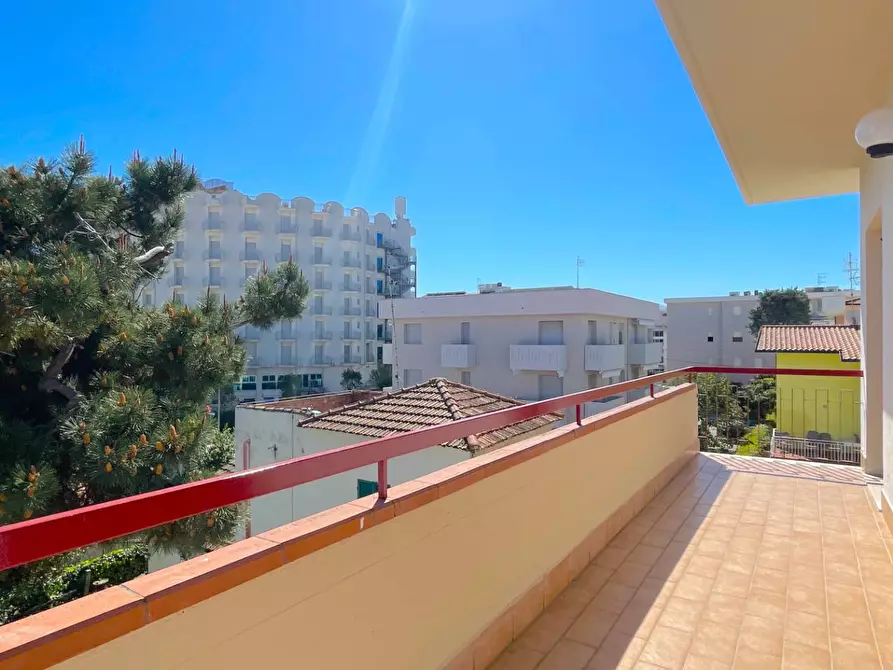 Immagine 14 di Appartamento in vendita  in Via Emilia 12 a Alba Adriatica