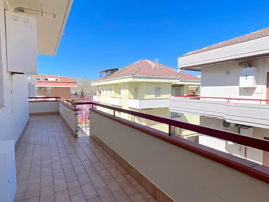 Immagine 6 di Appartamento in vendita  in Via Emilia 12 a Alba Adriatica