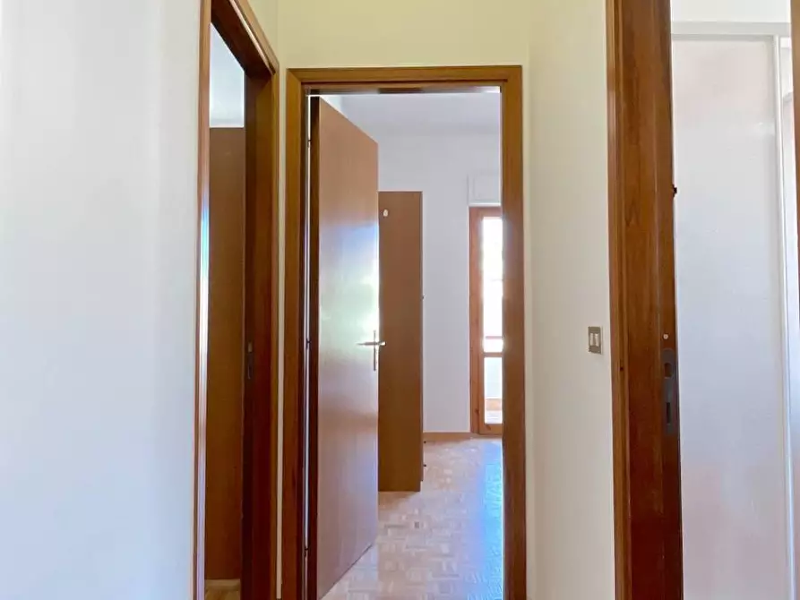 Immagine 12 di Appartamento in vendita  in Via Emilia 12 a Alba Adriatica