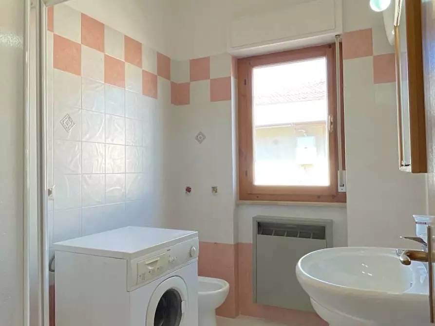 Immagine 13 di Appartamento in vendita  in Via Emilia 12 a Alba Adriatica