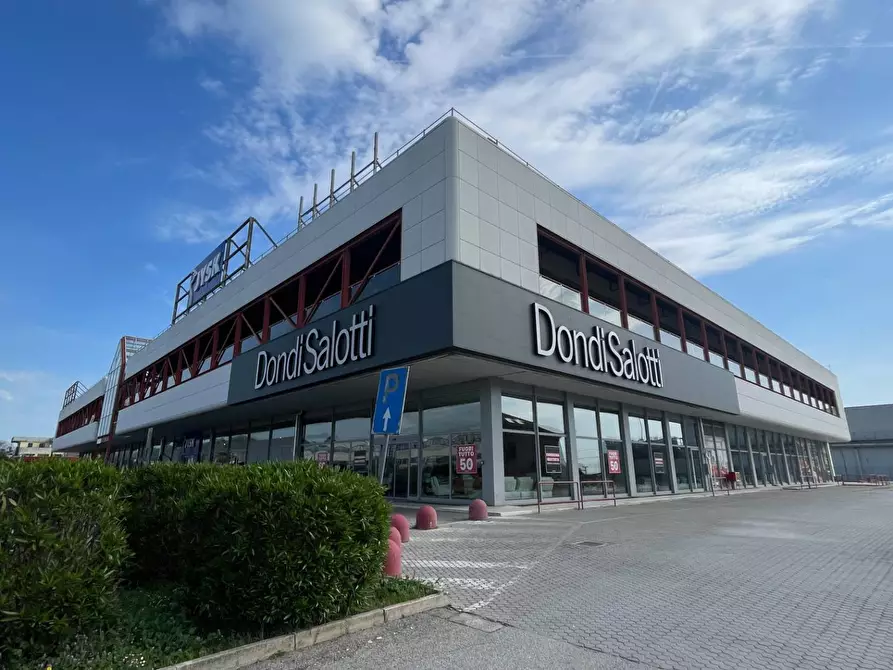 Immagine 4 di Laboratorio in vendita  in Via Pasubio 15 a San Benedetto Del Tronto