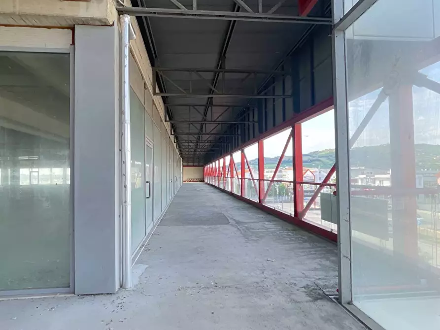 Immagine 10 di Laboratorio in vendita  in Via Pasubio 15 a San Benedetto Del Tronto