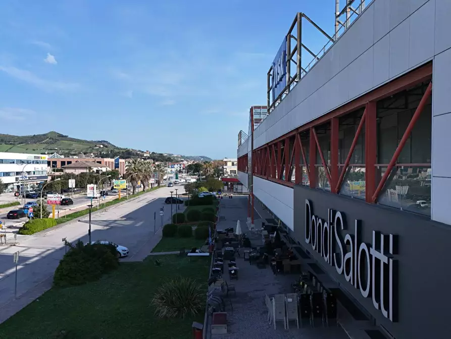 Immagine 19 di Laboratorio in vendita  in Via Pasubio 15 a San Benedetto Del Tronto