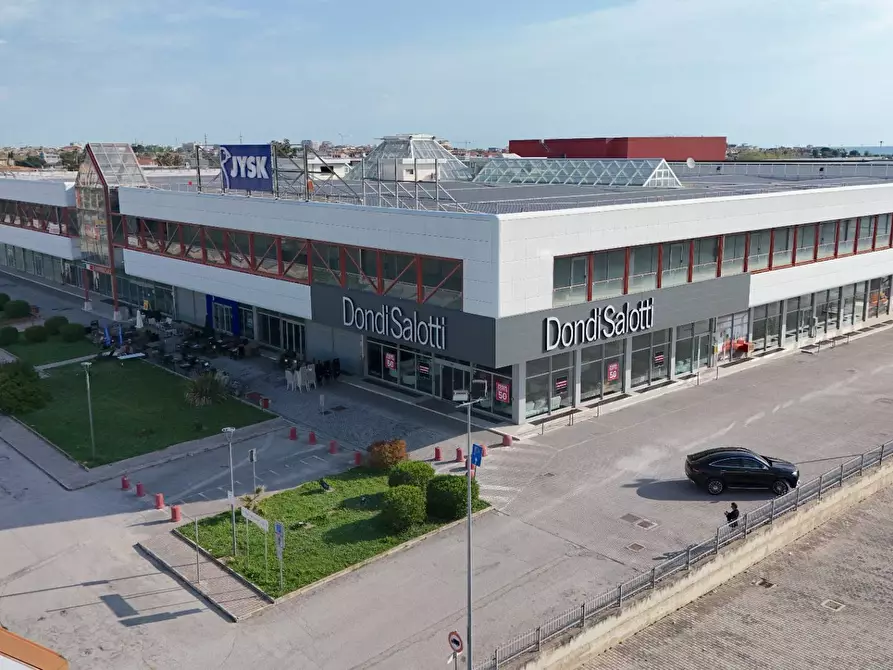 Immagine 28 di Laboratorio in vendita  in Via Pasubio 15 a San Benedetto Del Tronto