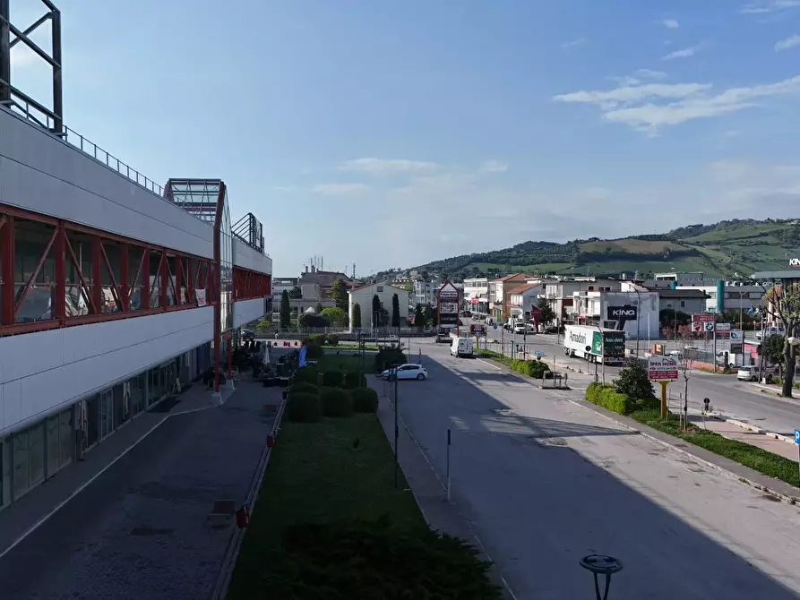 Immagine 37 di Laboratorio in vendita  in Via Pasubio 15 a San Benedetto Del Tronto