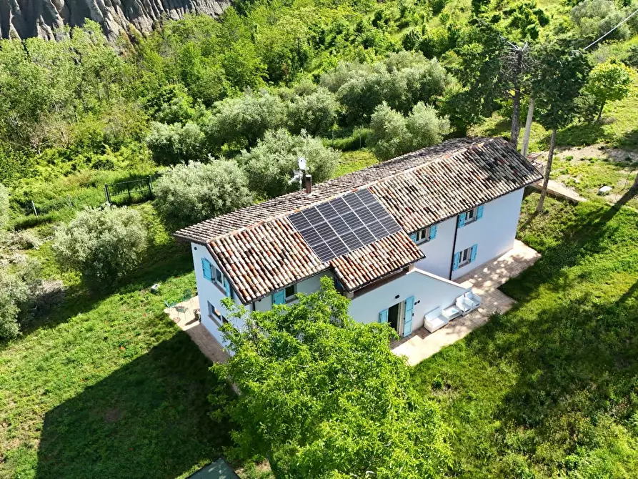 Immagine 3 di Rustico / casale in vendita  in Via Belsito 2 a Castorano