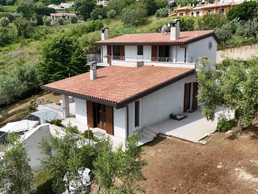 Immagine 39 di Villa in vendita  in Via Dei Tigli 6 a San Benedetto Del Tronto