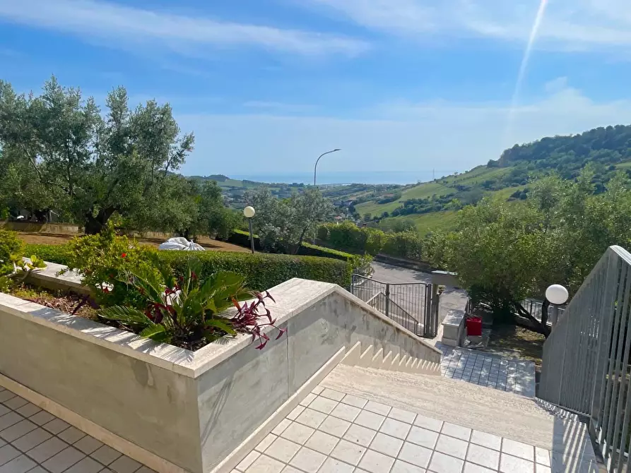 Immagine 81 di Villa in vendita  in Via Dei Tigli 6 a San Benedetto Del Tronto