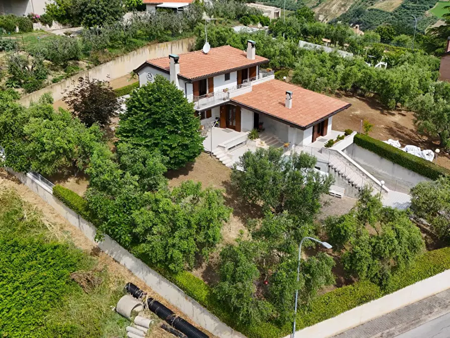 Immagine 36 di Villa in vendita  in Via Dei Tigli 6 a San Benedetto Del Tronto