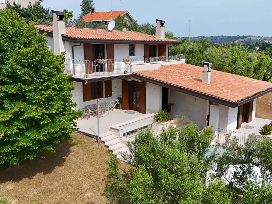 Immagine 107 di Villa in vendita  in Via Dei Tigli 6 a San Benedetto Del Tronto