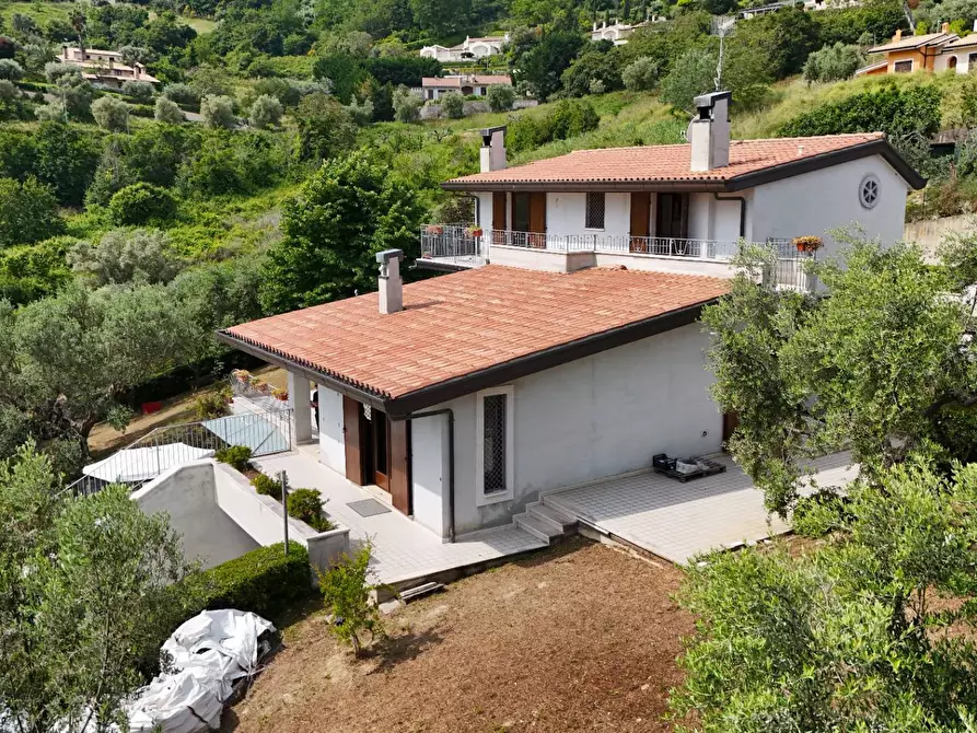 Immagine 110 di Villa in vendita  in Via Dei Tigli 6 a San Benedetto Del Tronto