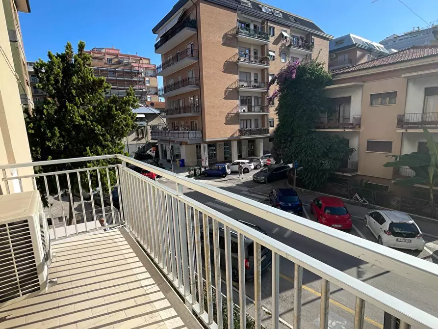 Immagine 33 di Appartamento in vendita  in Vicolo Piemonte 3 a San Benedetto Del Tronto