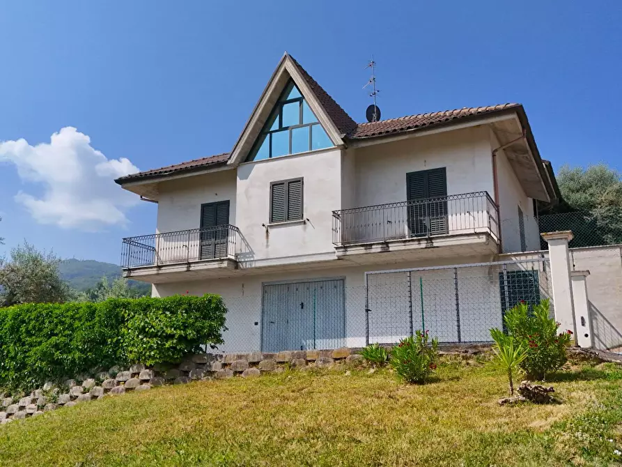 Immagine 14 di Villa in vendita  in Via della Repubblica 20 a Rotella