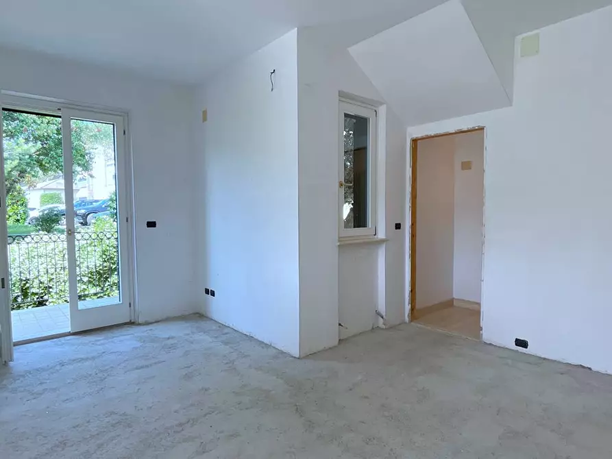 Immagine 20 di Villa in vendita  in Via della Repubblica 20 a Rotella