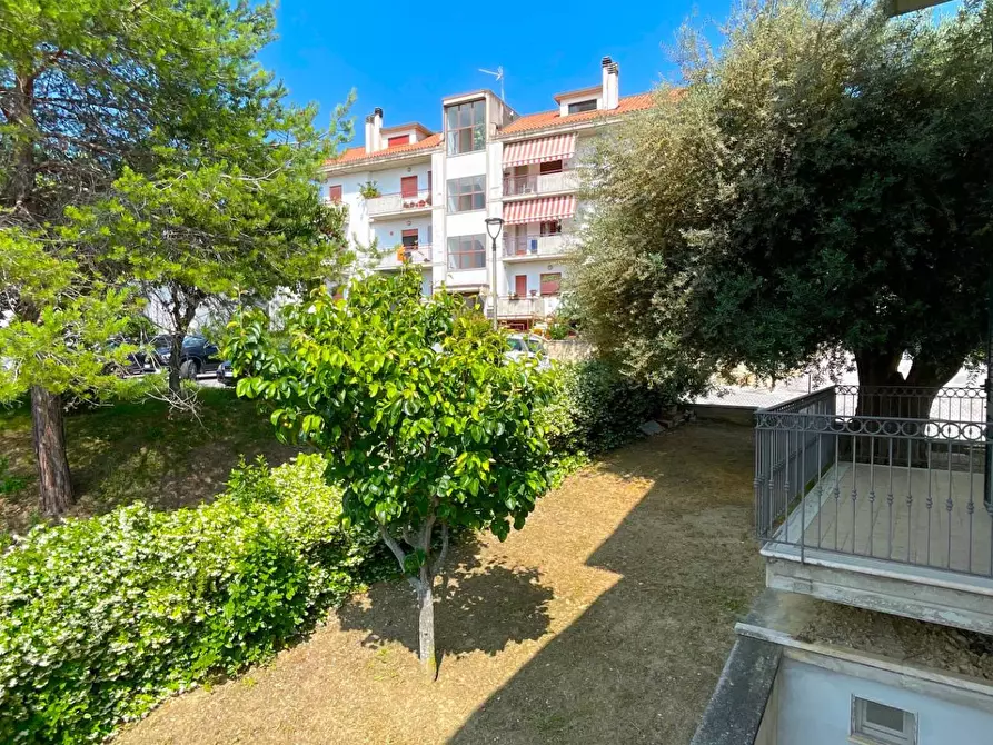 Immagine 39 di Villa in vendita  in Via della Repubblica 20 a Rotella