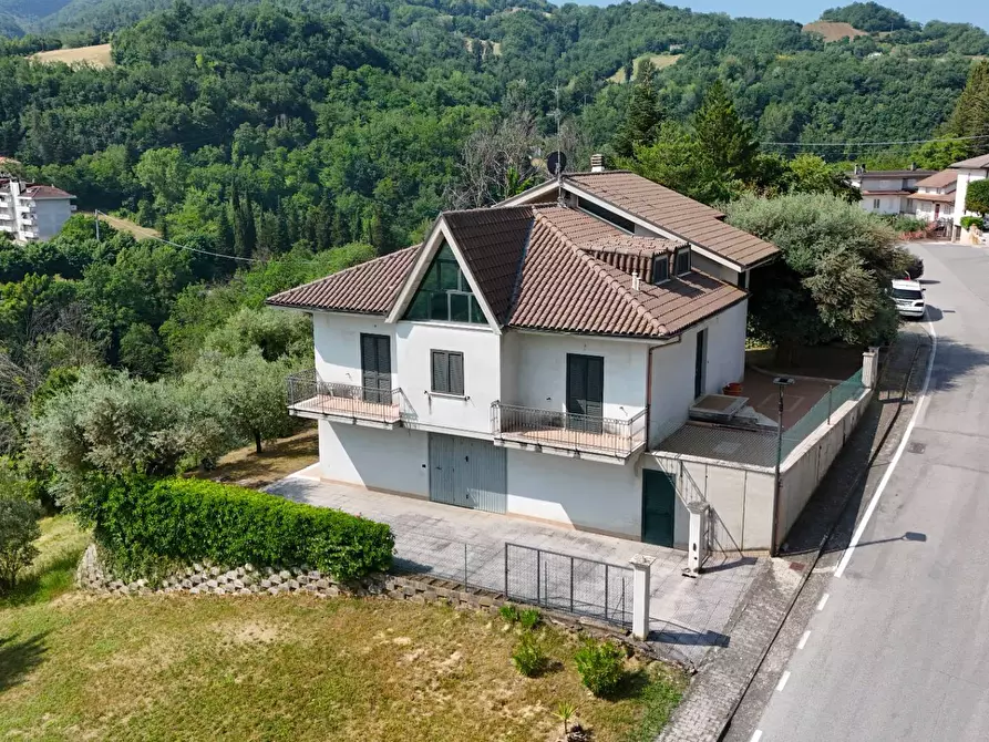 Immagine 29 di Villa in vendita  in Via della Repubblica 20 a Rotella